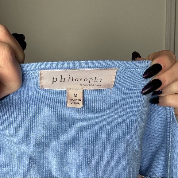Philosophy Light Blue Crop Top Medium - Picture 5 of 6